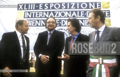 Venice Art Biennale 1988. Biennale Director Giovanni Carandente, politician Gianni De Michelis, Biennale President Paolo Portoghesi and Venice Mayor Antonio Casellati at the opening Ceremony / Biennale Arte di Vnezia 1988. Il direttore della Biennale Giovanni Carandente, il politico Gianni De Michelis, il presidente della Biennale Paolo Portoghesi e il sindaco di Venezia Antonio Casellati allinaugurazione - ©Marcello Mencarini/Rosebud2