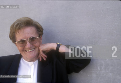 Turin, 1995. Italian writer Isa Desandré, former deported in Ravensbrück and Bergen-Belsen concentration camp / Torino, 1995. La scrittrice Isa Desandré, ex deportata nei campi di concentramento di Ravensbrück e Bergen-Belsen - ©Marcello Mencarini/Rosebud2