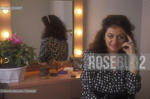 Bologna, 1990. Italian soprano Daniela Dessì in her dressing room / Bologna, 1990. Il soprano Daniela Dessì nel suo camerino - ©Marcello Mencarini/Rosebud2