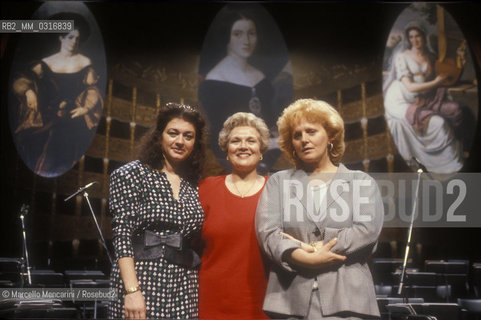 Bologna, 1990. Opera singers Daniela Dessì, Marilyn Horne and Katia Ricciarelli / Bologna, 1990. Le cantanti liricheDaniela Dessì, Marilyn Horne e Katia Ricciarelli - ©Marcello Mencarini/Rosebud2