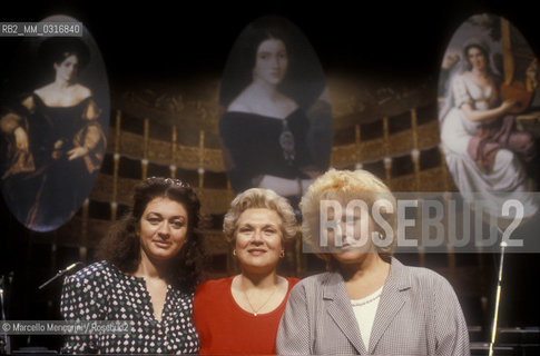 Bologna, 1990. Opera singers Daniela Dessì, Marilyn Horne and Katia Ricciarelli / Bologna, 1990. Le cantanti liricheDaniela Dessì, Marilyn Horne e Katia Ricciarelli - ©Marcello Mencarini/Rosebud2