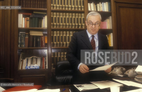 Milan, 1981. Italian journalist Franco Di Bella, editor of the newspaper Il Corriere della Sera, in his office / Milano, 1981. Il giornalista franco Di Bella, direttore del Corriere della sera, nel suo ufficio - ©Marcello Mencarini/Rosebud2