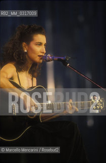Italian pop singer Grazia Di Michele performing (1990) / La cantante Grazia Di Michele (1990) - ©Marcello Mencarini/Rosebud2