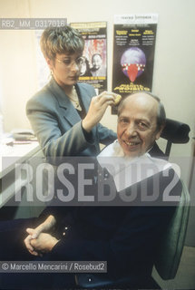 Rome, 1996. Italian politician Lamberto Dini in his dressing room before attending a TV show / Roma, 1996. Il politico Lamberto Dini nel suo camerino prima di partecipare a un programma televisivo - ©Marcello Mencarini/Rosebud2