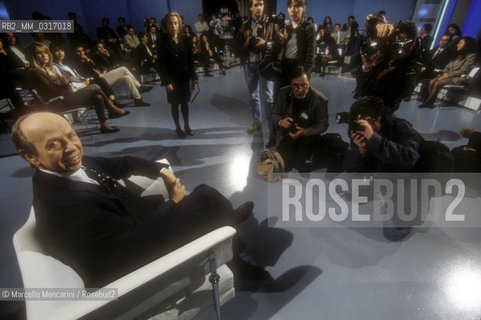 Rome, 1996. Italian politician Lamberto Dini attending a TV show / Roma, 1996. Il politico Lamberto Dini mentre partecipa a un programma televisivo - ©Marcello Mencarini/Rosebud2