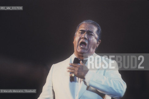 Italian tenor Giuseppe Di Stefano performing a recital (1985 circa) / Il tenore Giuseppe Di Stefano (1985 circa) durante un recital - ©Marcello Mencarini/Rosebud2