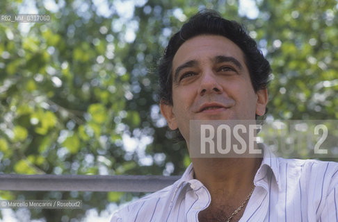 Venice Lido, Venice Film Festival 1984. Spanish tenor Placido Domingo at the Festival to present the movie Carmen in which he is directed by Francesco Rosi / Lido di Venezia, Mostra del Cinema di Venezia 1984. Il tenore Placido Domingo al Lido per presentare il Film Carmen di cui è interprete, diretto da Francesco Rosi - ©Marcello Mencarini/Rosebud2