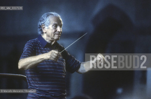 Bolzano, 1984. Born Hungarian naturalized American conductor Antal Dorati during a rehearsal / Bolzano, 1984. Il direttore dorchestra Antal Dorati durante una prova - ©Marcello Mencarini/Rosebud2