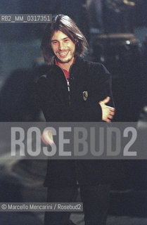 Milan, October 21, 1999. British singer Jay Kay from Jamiroquai performig at TV program Francamente me ne infischio / Milano, 21 ottobre 1999. Jason Kay, leader e cantante dei Jamiroquai, durante il programma televisivo Francamente me ne infischio - ©Marcello Mencarini/Rosebud2