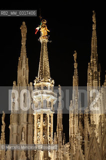 Milan June 2, 2008, Concert for Italian Republic Day in Piazza del Duomo of Andrea Bocelli and the Symphonic Orchestra “Giuseppe Verdi” conducted by Eugene Kohn. Spiers of the Cathedral lighted during the event / Milano, 2 giugno 2008, concerto per la  Festa della Repubblica di Andrea Bocelli con lorchestra Giuseppe Verdi diretta da Eugene Kohn. Guglie del Duomo illuminate durante levento - ©Marcello Mencarini/Rosebud2