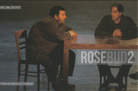 Milan, April 26, 2001. Italian pop singer Adriano Celentano on the set of his tv program 125 Milioni di Cazzate with journalist Giuliano Ferrara / Milano, 26 aprile 2001. Il cantante Adriano Celentano sul set del suo programma televisivo 125 milioni di cazzate con il giornalista Giuliano Ferrara - ©Marcello Mencarini/Rosebud2
