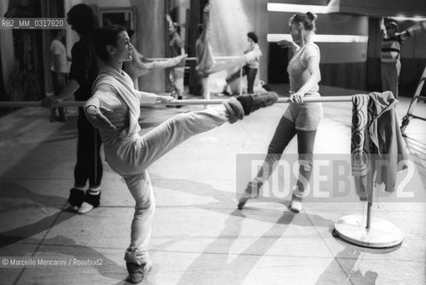 Rome, Olympic Theater, 1981. Italian ballet dancer Carla Fracci during a training session / Rome, Olympic Theater, 1981. La ballerina Carla Fracci durante un allenamento - ©Marcello Mencarini/Rosebud2