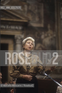 Vatican City, Regal Room, 1983. Opera singer Christa Ludwig during a rehearsal conducted by Leonard Bernstein / Città del Vaticano, Sala Regia, 1983. La cantante lirica Christa Ludwig durante una prova diretta da Leonard Bernstein - ©Marcello Mencarini/Rosebud2
