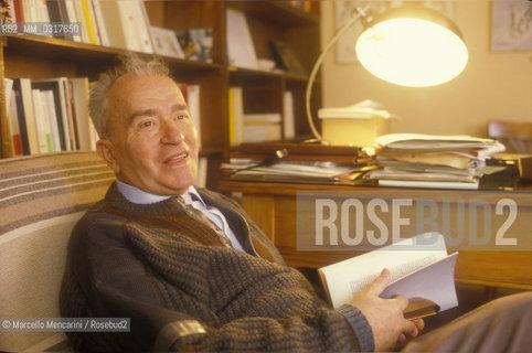 Rome, about 1990. Politician of Italian Communist Party Pietro Ingrao in his House / Roma, 1990 circa. Il politico del Partito Comunista Pietro Ingraonella sua casa - ©Marcello Mencarini/Rosebud2