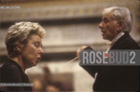 Vatican City, Regal Room, 1983. Musician Leonard Bernstein conducting and opera singer Christa Ludwig / Città del Vaticano, Sala Regia, 1983. Leonard Bernstein mentre dirige e la cantante lirica Christa Ludwig - ©Marcello Mencarini/Rosebud2