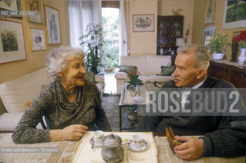 Italian politician PIETRO INGRAO and his wife LAURA, about 1990 / PIETRO INGRAO, politico, con la moglie  LAURA, 1990 circa ©Marcello Mencarini/Rosebud2