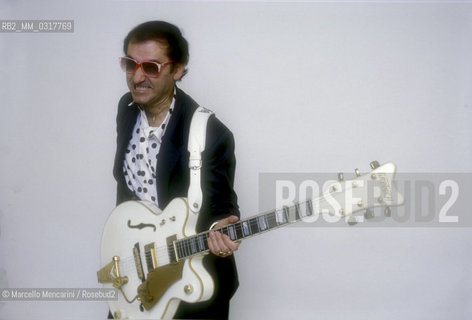 Sanremo Music Festival 1985. Italian rock singer Ivan Graziani, at the Festival with the song Franca ti amo / Festival di Sanremo 1985. Il cantante Ivan Graziani, al Festival con la canzone Franca ti amo - ©Marcello Mencarini/Rosebud2