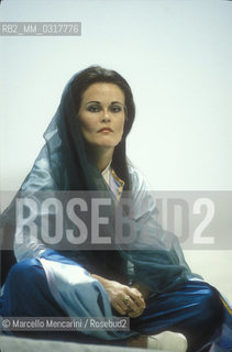 Pesaro, Rossini Opera Festival 1990. American soprano June Anderson as Zoraide during the dress reheharsal of the opera Ricciardo and Zoraide staged by Luca Ronconi / Pesaro, Rossini Opera Festival 1990. Il soprano June Anderson nel ruolo di Zoraide durante la prova generale di Ricciardo e Zoraide diretta da Luca Ronconi - ©Marcello Mencarini/Rosebud2