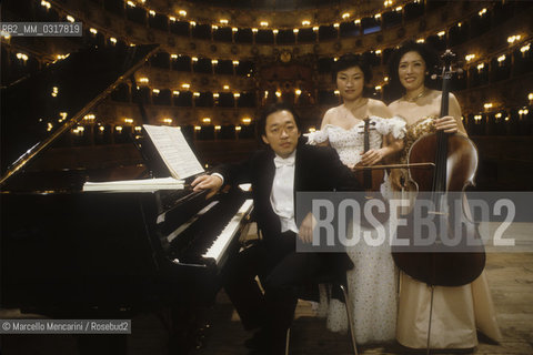 Venice, La Fenice Theater, 1991. The Chung piano trio: Myung-Whun Chung, Kyung-Wha Chung, Myung-Wha Chung / Venezia, Teatro La Fenice, 1991. Il trio pianistico Chung: Myung-Whun Chung, Kyung-Wha Chung, Myung-Wha Chung
 ©Marcello Mencarini/Rosebud2