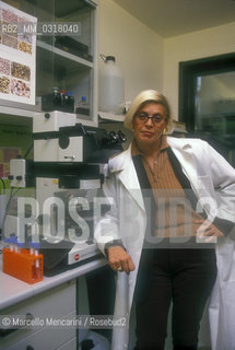 Rome, 1999. Italian virologist Barbara Ensoli, Research Director at Laboratory of Virology of National Institute of Health and head of the search for a vaccine against AIDS / Roma, 1999. La virologa Barbara Ensoli, Dirigente di Ricerca presso il Laboratorio di Virologia dellIstituto Superiore di Sanità e a capo della ricerca di un vaccino contro lAIDS - ©Marcello Mencarini/Rosebud2
