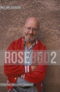 Venice Film Festival 1989. American cartoonist Jules Feiffer, at the Festival as a scriptwriter of the movie  I Want to Go Home directed by Alain Resnais / Mostra del Cinema di Venezia, 1989. Il fumettista Jules Feiffer alla Mostra come sceneggiatore del film I Want to Go Home diretto da Alain Resnais - ©Marcello Mencarini/Rosebud2