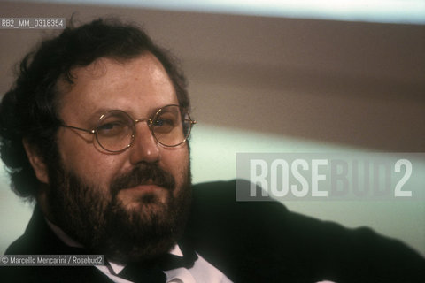 Milan, 1988. Italian fashion designer Gianfranco Ferrè / Milano, 1988. Lo stilista Gianfranco Ferrè - ©Marcello Mencarini/Rosebud2