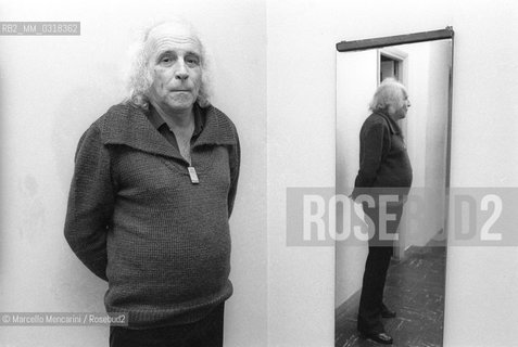 Rome, Olympic Theater, 1981. French singer Léo Ferré / Roma, Teatro Olimpico, 1981. Il cantante Léo Ferré - ©Marcello Mencarini/Rosebud2