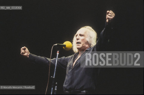 Rome, Olympic Theater, 1981. French singer Léo Ferré / Roma, Teatro Olimpico, 1981. Il cantante Léo Ferré - ©Marcello Mencarini/Rosebud2