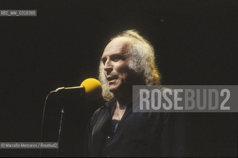Rome, Olympic Theater, 1981. French singer Léo Ferré / Roma, Teatro Olimpico, 1981. Il cantante Léo Ferré - ©Marcello Mencarini/Rosebud2