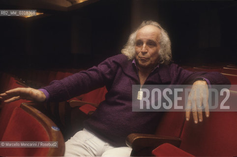 Rome, Olympic Theater, 1981. French singer Léo Ferré / Roma, Teatro Olimpico, 1981. Il cantante Léo Ferré - ©Marcello Mencarini/Rosebud2