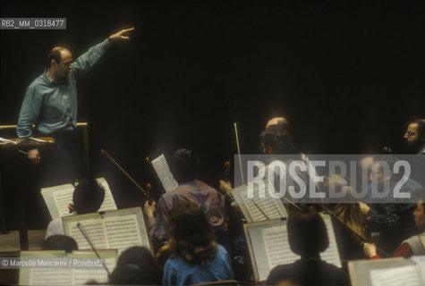 Hungarian conductor Ivan Fischer, 1995 / Il direttore dorchestra Ivan Fischer and Budapest Festival Orchestra - ©Marcello Mencarini/Rosebud2