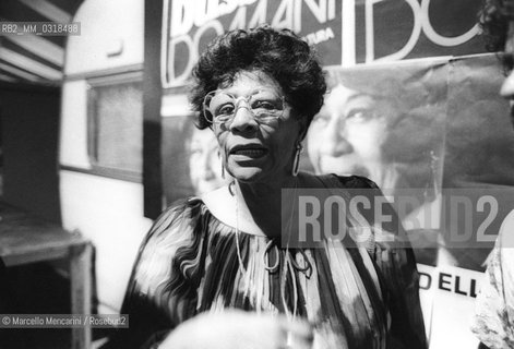 Le Focette (Tuscany), August 1980. Jazz singer Ella Fitzgerald at the Bussoladomani before performing in a concert with guitarist Joe Pass / Le Focette, località di Marina di Pietrasanta (Lucca), agosto 1980. La cantante Ella Fitzgerald a Bussoladomani prima di esibirsi in un concerto con il chitarrista Joe Pass - ©Marcello Mencarini/Rosebud2