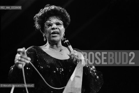 Le Focette (Tuscany), August 1980. Jazz singer Ella Fitzgerald performing at the Bussoladomani / Le Focette, località di Marina di Pietrasanta (Lucca), agosto 1980. La cantante Ella Fitzgerald in concerto a Bussoladomani - ©Marcello Mencarini/Rosebud2