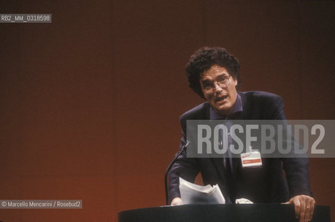 Italian politician Pietro Folena at the XXth Rimini congress in February 1991, when the Italian Communist Party changed its name to the Democratic Party of the Left (PDS) / Rimini, 1991. Il politico Pietro Folena al XX° Congresso del Partito Comunista Italiano, quando il PCI ha cambiato nome diventando Partito Democratico della Sinistra (PDS) - ©Marcello Mencarini/Rosebud2