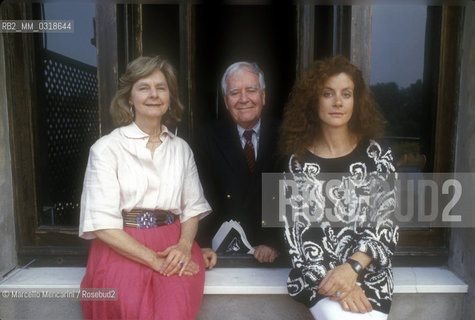 Venice Lido, Venice Film Festival 1986. American playwright and screenwriter Horton Foote with actresses Lillian Foote, his wife, and Hallie Foote, his daughter / Lido di Venezia, Mostra del Cinema di Venezia 1986. Il commediografo e sceneggiatore Horton Foote con sua moglie Lillian e sua figlia Hallie, attrici - ©Marcello Mencarini/Rosebud2