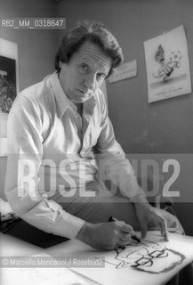 Rome, offices of the newspaper La Repubblica, 1979. Italian satire cartoonist Giorgio Forattini / Roma, sede del quotidiano La Repubblica, 1979. Il vignettista satirico Giorgio Forattini - ©Marcello Mencarini/Rosebud2