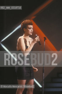 Sanremo Music festival 1988. Flavia Fortunato performs Una bella canzone (A Beautiful Song) ranked twenty-second / Festival di Sanremo 1988. Flavia Fortunato canta Una bella canzone 22a classificata - ©Marcello Mencarini/Rosebud2