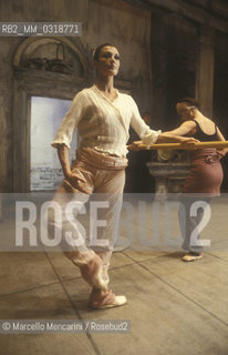 Rome, Olympic Theater, 1981. Italian ballet dancer Carla Fracci during a training session / Rome, Olympic Theater, 1981. La ballerina Carla Fracci durante un allenamento - ©Marcello Mencarini/Rosebud2
