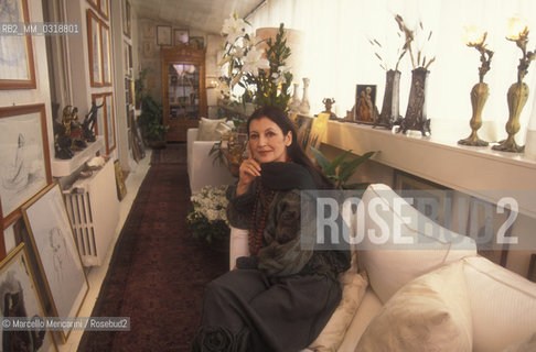 Milan, 1996. Italian Ballet Dancer Carla Fracci in her house / Milano, 1996. La ballerina classica Carla Fracci nella sua casa - ©Marcello Mencarini/Rosebud2