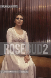 Italian soprano Mirella Freni in her dressing room (about 1980) / Il soprano Mirella Freni nel suo camerino (1980 circa) - ©Marcello Mencarini/Rosebud2