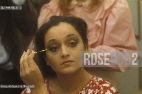 Italian soprano Cecilia Gasdia in her ressing room (about 1980) / Il soprano Cecilia Gasdia nel suo camerino (1980 circa) - ©Marcello Mencarini/Rosebud2