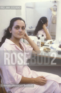 Italian soprano Cecilia Gasdia in her ressing room (about 1980) / Il soprano Cecilia Gasdia nel suo camerino (1980 circa) - ©Marcello Mencarini/Rosebud2