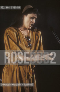 Italian soprano Cecilia Gasdia performing (1991) / Il soprano Cecilia Gasdia mentre canta (1991) - ©Marcello Mencarini/Rosebud2