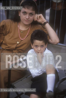 Italian soprano Cecilia Gasdia and his son Giovanni Battista (1991) / Il soprano Cecilia Gasdia e suo figlio Giovanni Battista (1991) - ©Marcello Mencarini/Rosebud2