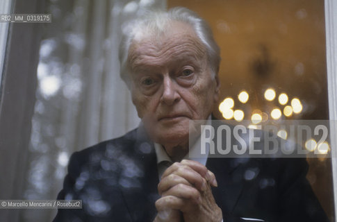 Bergamo, 1992. Italian composer and conductor Gianandrea Gavazzeni in his house / Bergamo, 1992. Il compositore e direttore dorchestra Gianandrea Gavazzeni  nella sua casa - ©Marcello Mencarini/Rosebud2