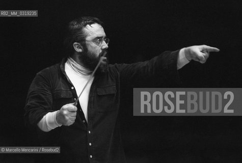 Rome Opera House, 1980. Italian conductor Gianluigi Gelmetti / Roma, Teatro dellOpera, 1980. Il direttore dorchestra Gianluigi Gelmetti - ©Marcello Mencarini/Rosebud2