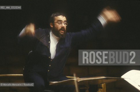 Rome Opera House, 1980. Italian conductor Gianluigi Gelmetti / Roma, Teatro dellOpera, 1980. Il direttore dorchestra Gianluigi Gelmetti - ©Marcello Mencarini/Rosebud2