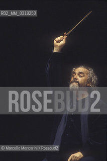 Italian conductor Gianluigi Gelmetti during a rehearsal (about 1990) / Il direttore dorchestra Gianluigi Gelmetti durante una prova (1990 circa) - ©Marcello Mencarini/Rosebud2