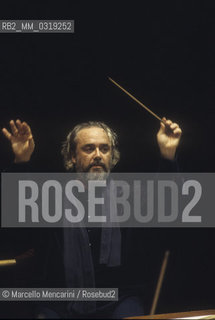 Italian conductor Gianluigi Gelmetti during a rehearsal (about 1990) / Il direttore dorchestra Gianluigi Gelmetti durante una prova (1990 circa) - ©Marcello Mencarini/Rosebud2