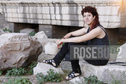 Rome, June 2012. Italian writer Lorenza Ghinelli, finalist of the Strega Literary Prize at the Basilica of Maxentius / Roma, Giugno 2012. La scrittrice Lorenza Ghinelli, finalista del Premio Strega nella Basilica di Massenzio - ©Marcello Mencarini/Rosebud2